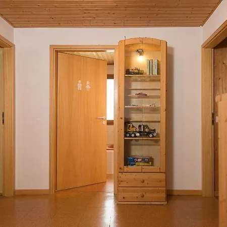 Dom wakacyjny Haus-feldblick-neubulach